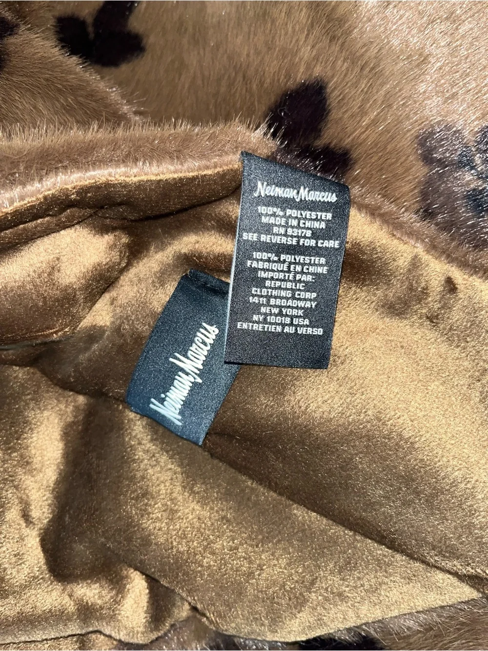 1-NWT NEIMAN MARCUS LUXURY CHERRY BLOSSOMS DESIGN FAUX MINK FUR THROW BLANKET